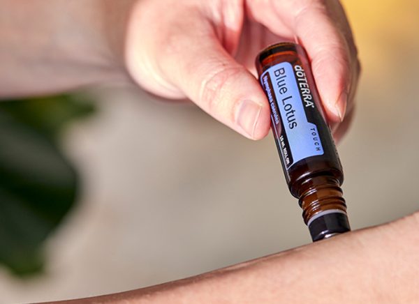 doTERRA Blue Lotus Touch rulle (10 ml) - Billede 2